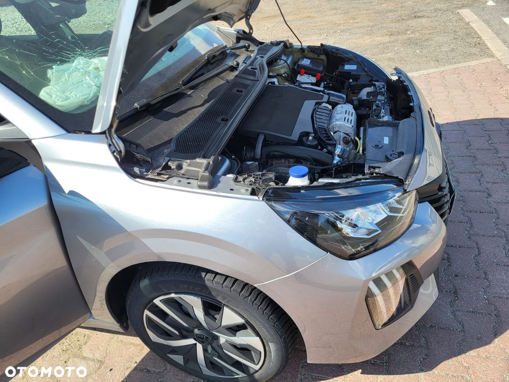 Peugeot 208 Benzin 100 Allure - 28