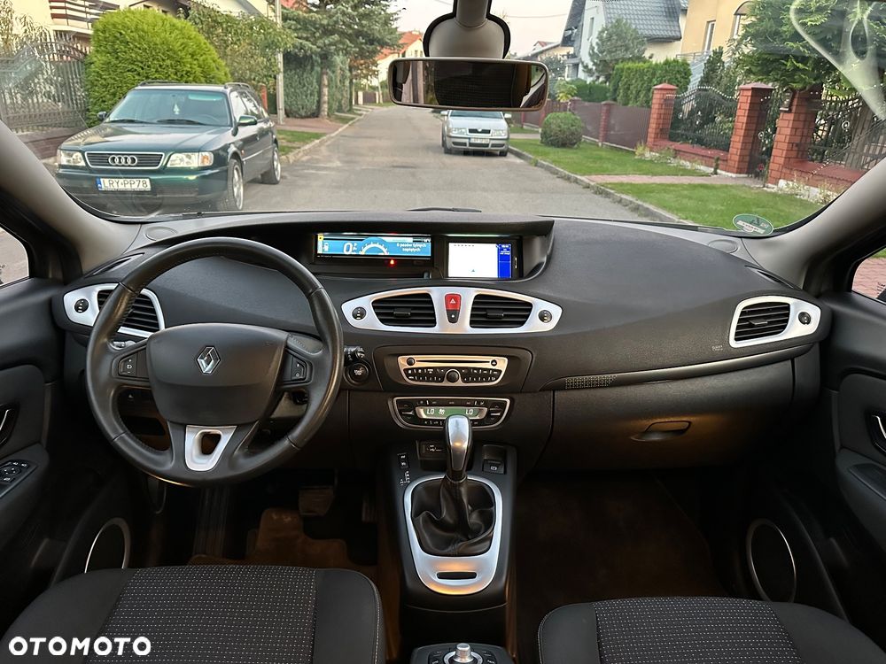Renault Grand Scenic Gr 2.0 16V Privilege CVT - 26