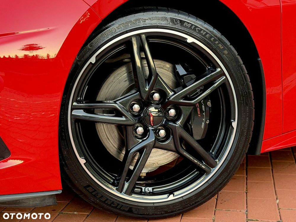 Chevrolet Corvette - 8