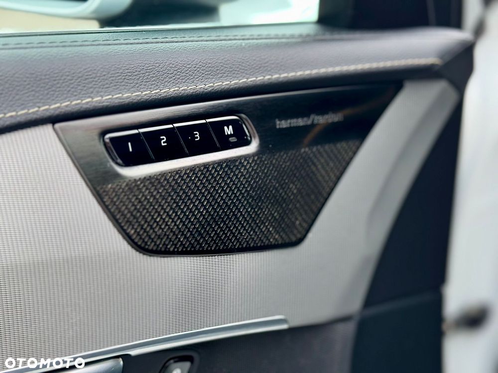 Volvo XC 90 T6 AWD R-Design 7os - 24