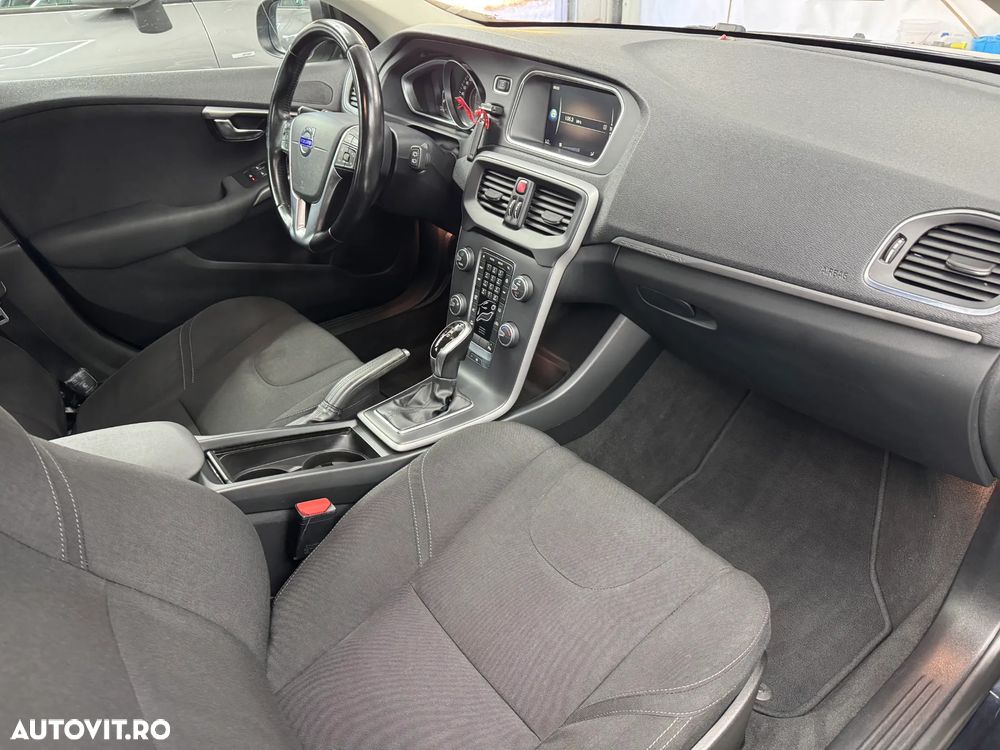 Volvo V40 D3 Geartronic Kinetic - 20
