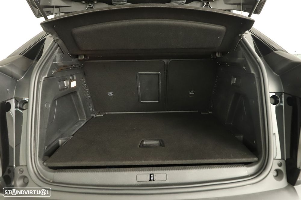 Peugeot 3008 1.2 PureTech GT EAT8 - 22