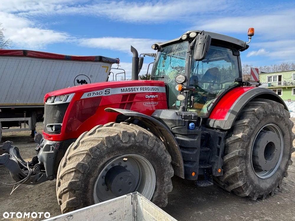 Massey Ferguson 8740S - 1
