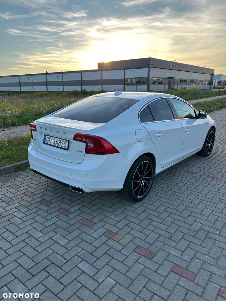 Volvo S60 D4 Drive-E Summum - 3