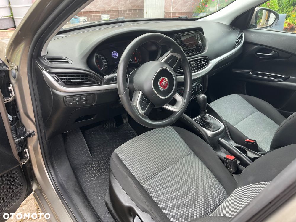 Fiat Tipo 1.6 E-Torq 16v - 4