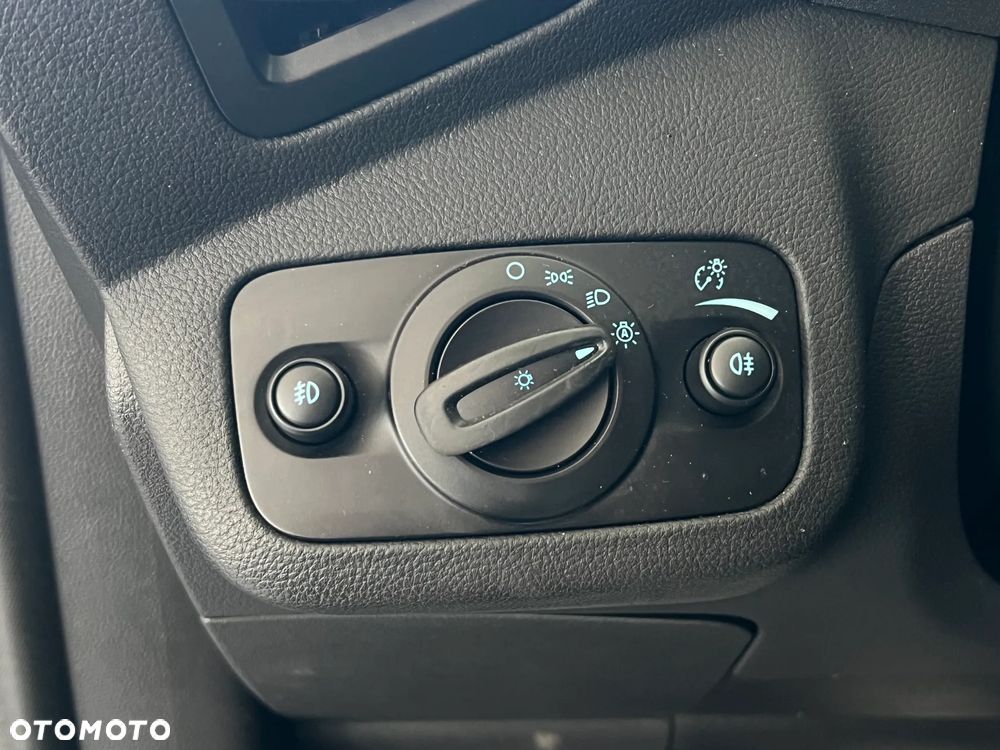 Ford Kuga 2.0 TDCi FWD Titanium - 23