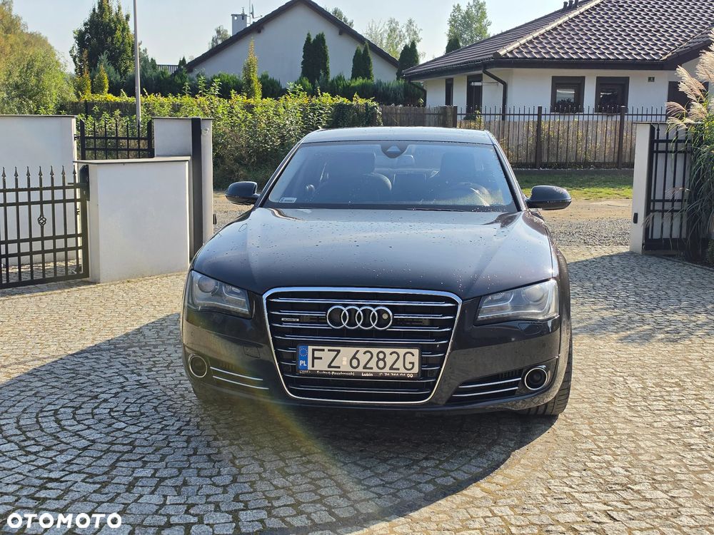 Audi A8 - 2