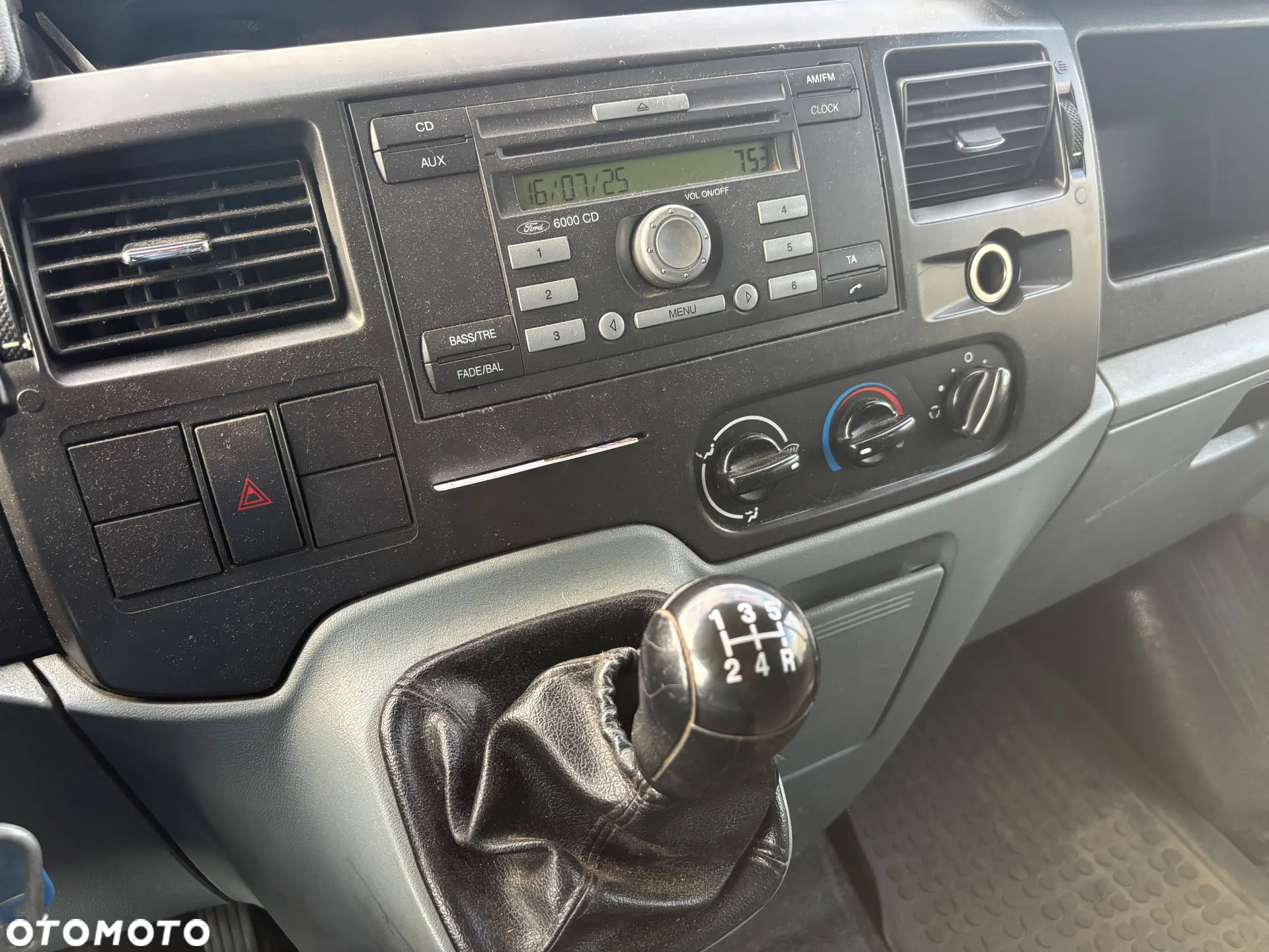 Ford Transit - 9