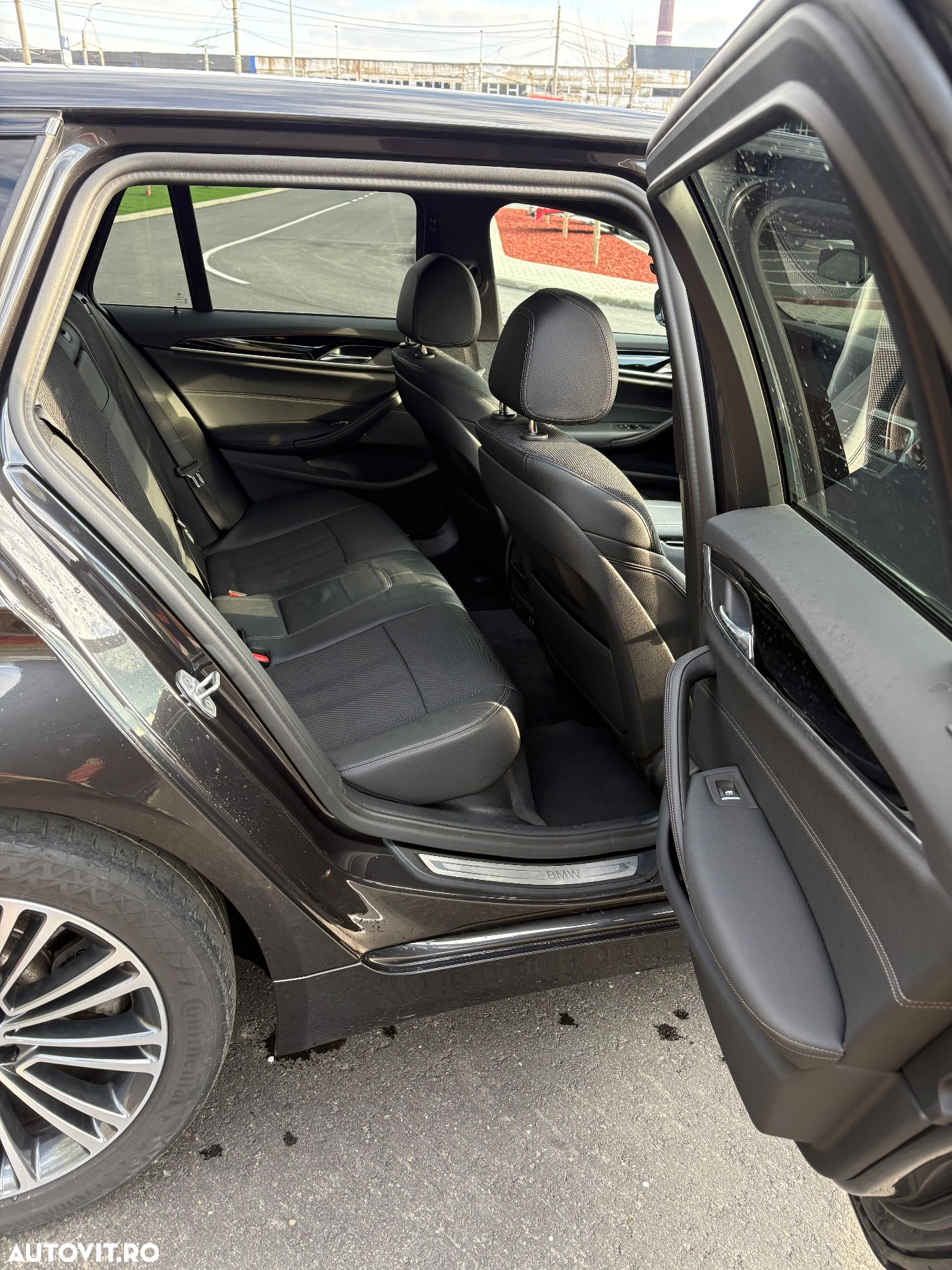 BMW Seria 5 520d Touring Aut. Sport Line - 12