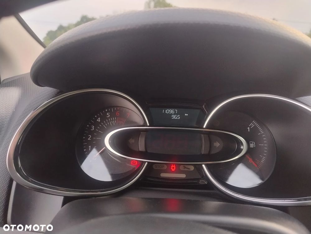 Renault Clio 1.2 16V Limited - 15