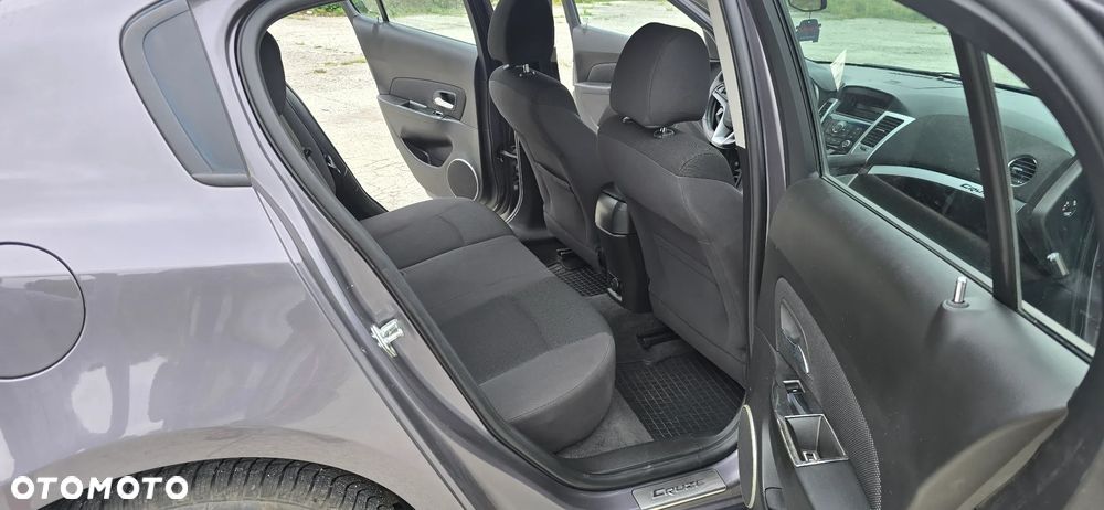 Chevrolet Cruze 1.8 LTZ - 16