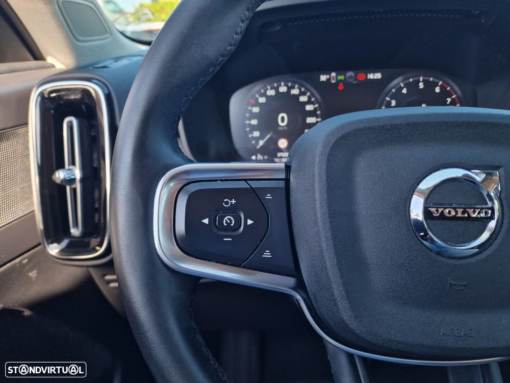 Volvo XC 40 T4 Recharge DKG Core - 18