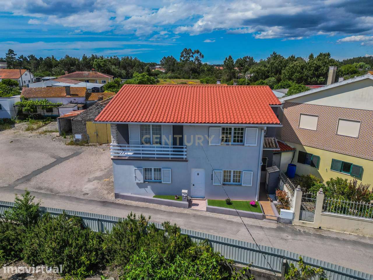 Moradia Isolada com Jardim, Garagem e Terreno na Tocha, Cantanhede - Grande imagem: 2/57