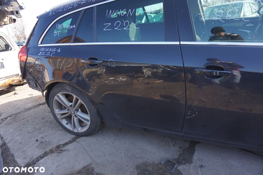 DRZWI TYLNE PRAWE INSIGNIA A I KOMBI Z22C  CZARNY OPEL 2008-2013 - 2