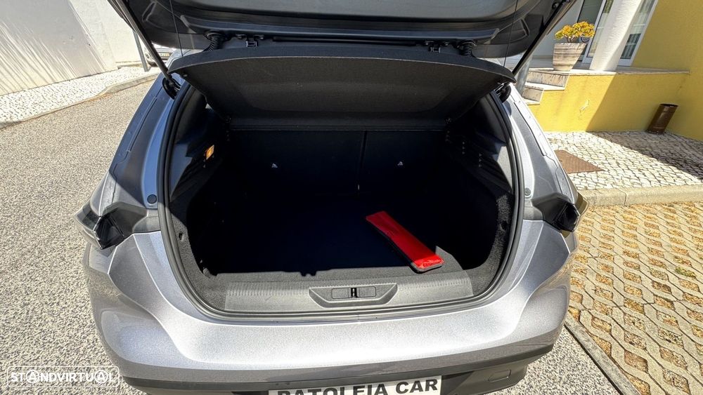 Peugeot 308 1.2 PureTech Allure EAT8 - 26