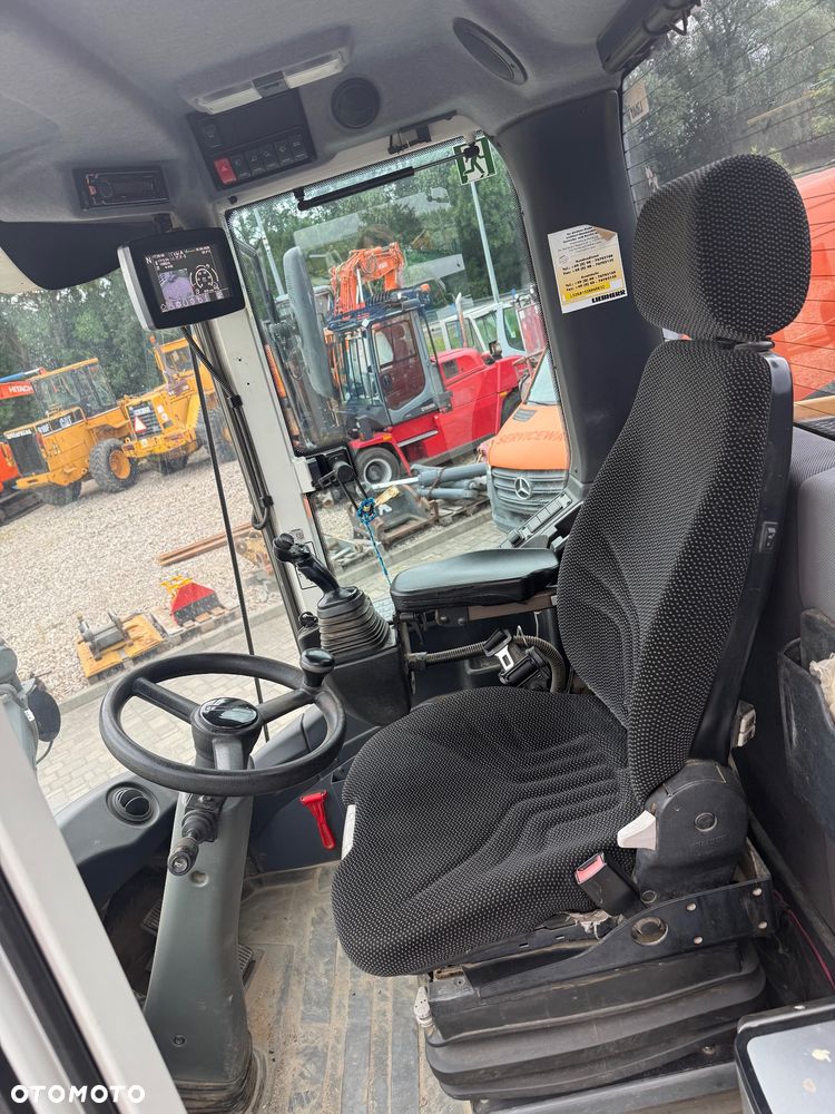 Liebherr L526 - 10