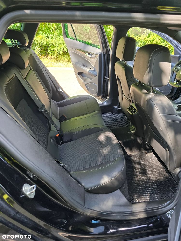 Opel Insignia 2.0 CDTI 4x4 GSi S&S - 25