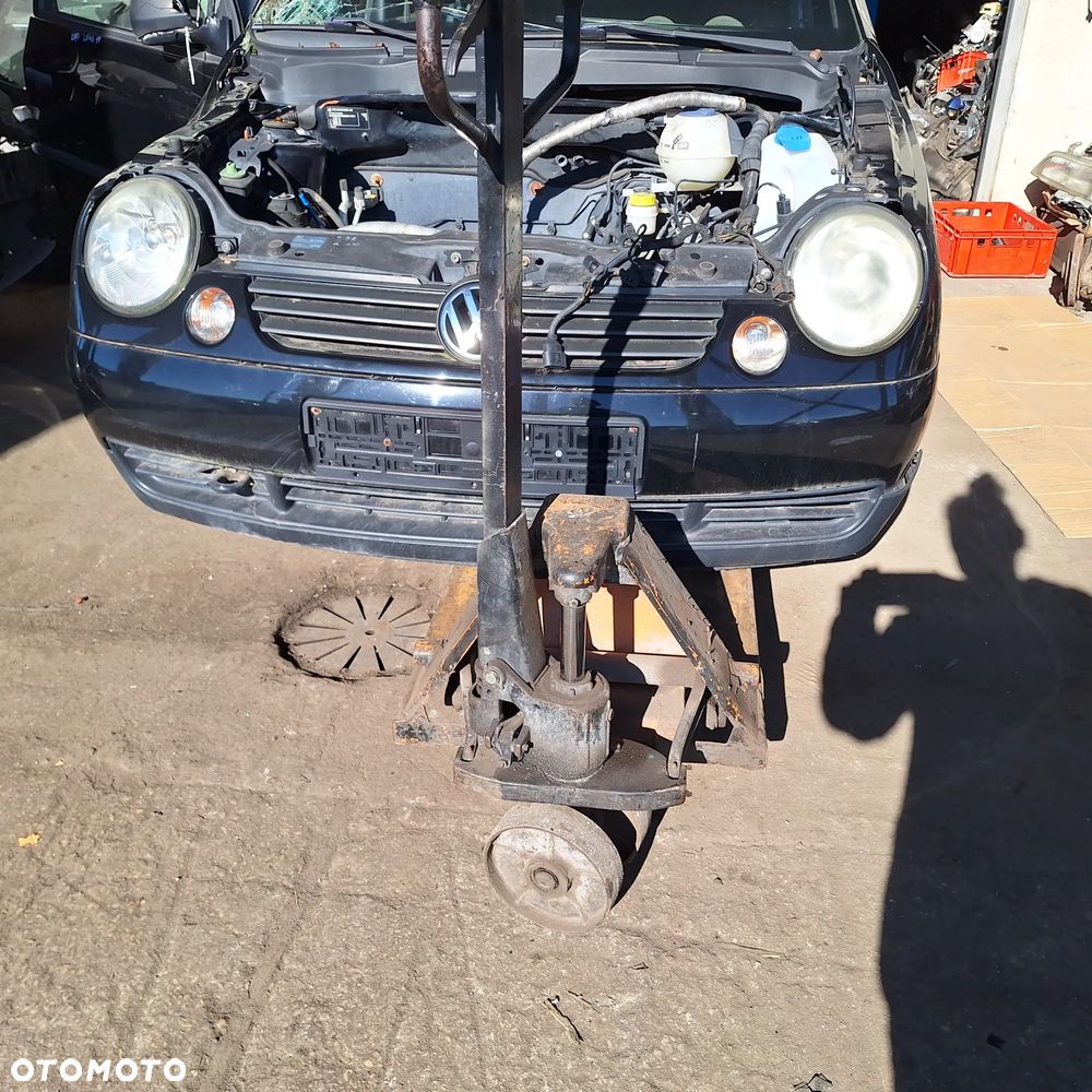 HALOGE PRAWY LEWY VW LUPO