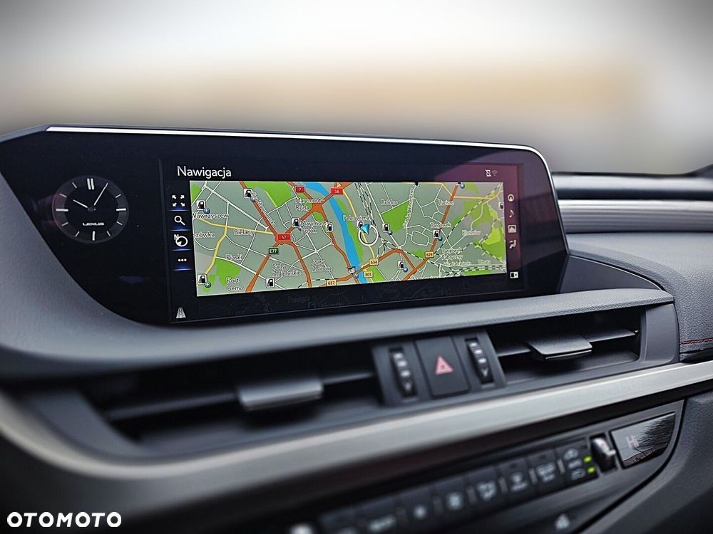 Lexus ES 300h F Sport Edition - 15