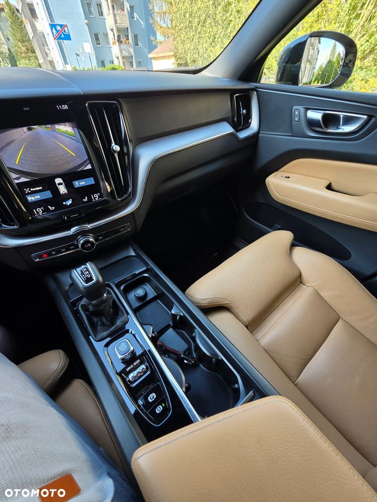 Volvo XC 60 T5 GPF AWD Inscription - 10