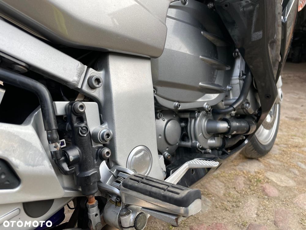 Yamaha FJR - 14