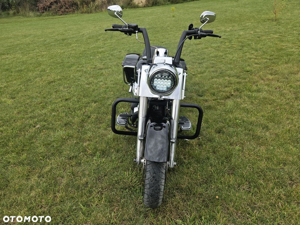 Harley-Davidson Touring Road King - 3