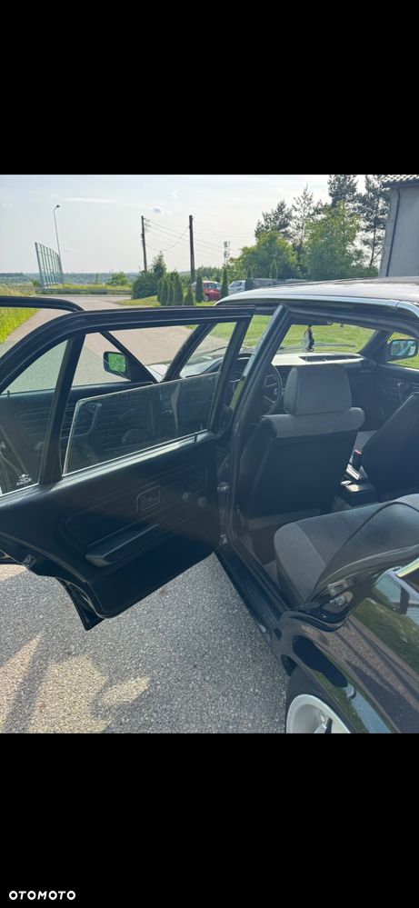 BMW Seria 3 316i - 21