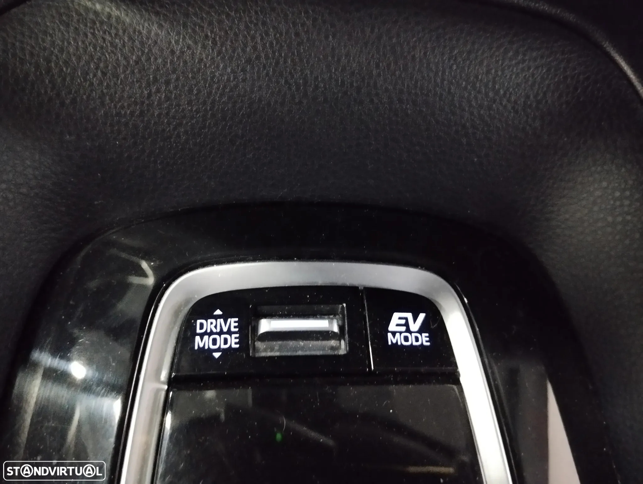 Toyota Corolla Touring Sports 1.8 Hybrid Comfort+P.Sport - 28