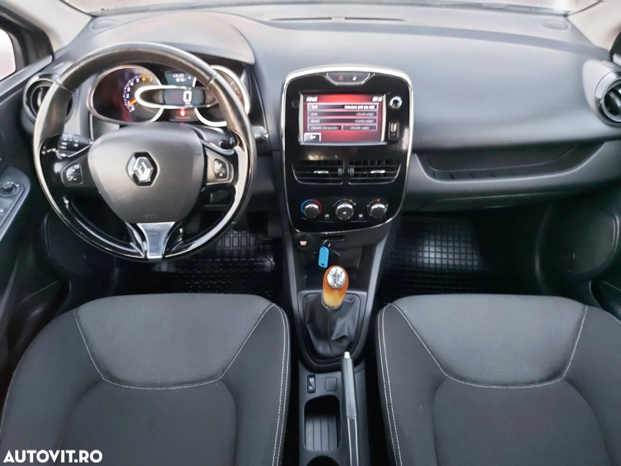 Renault Clio - 13