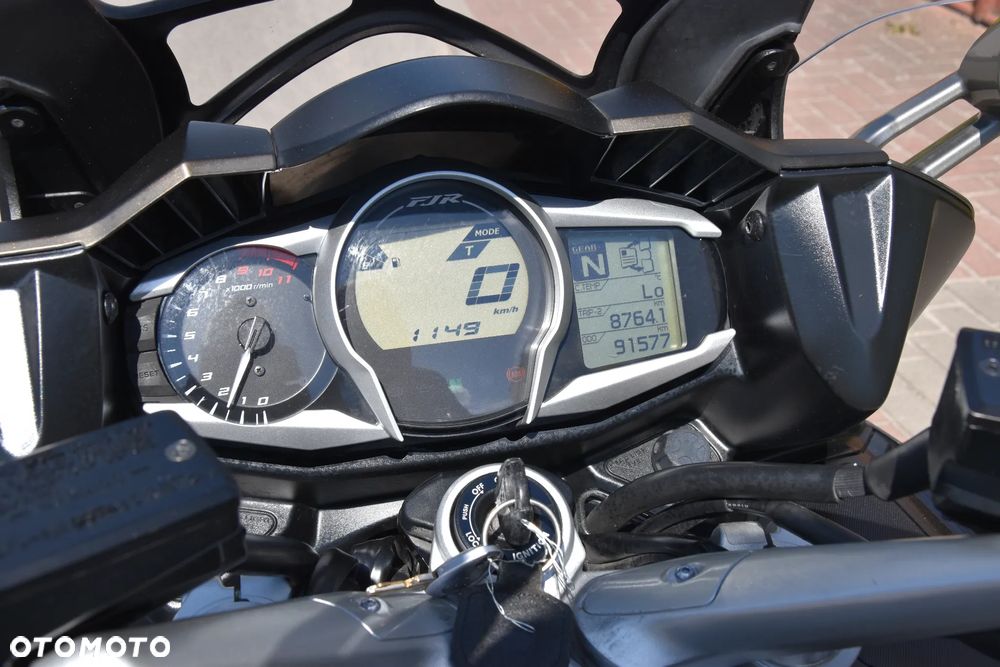 Yamaha FJR - 8
