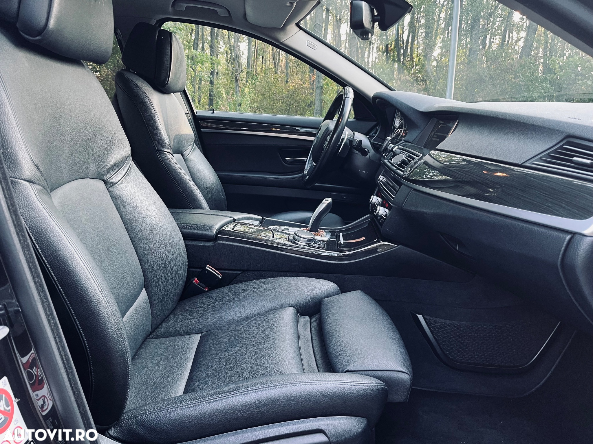 BMW Seria 5 520d xDrive Touring Aut. Luxury Line - 10