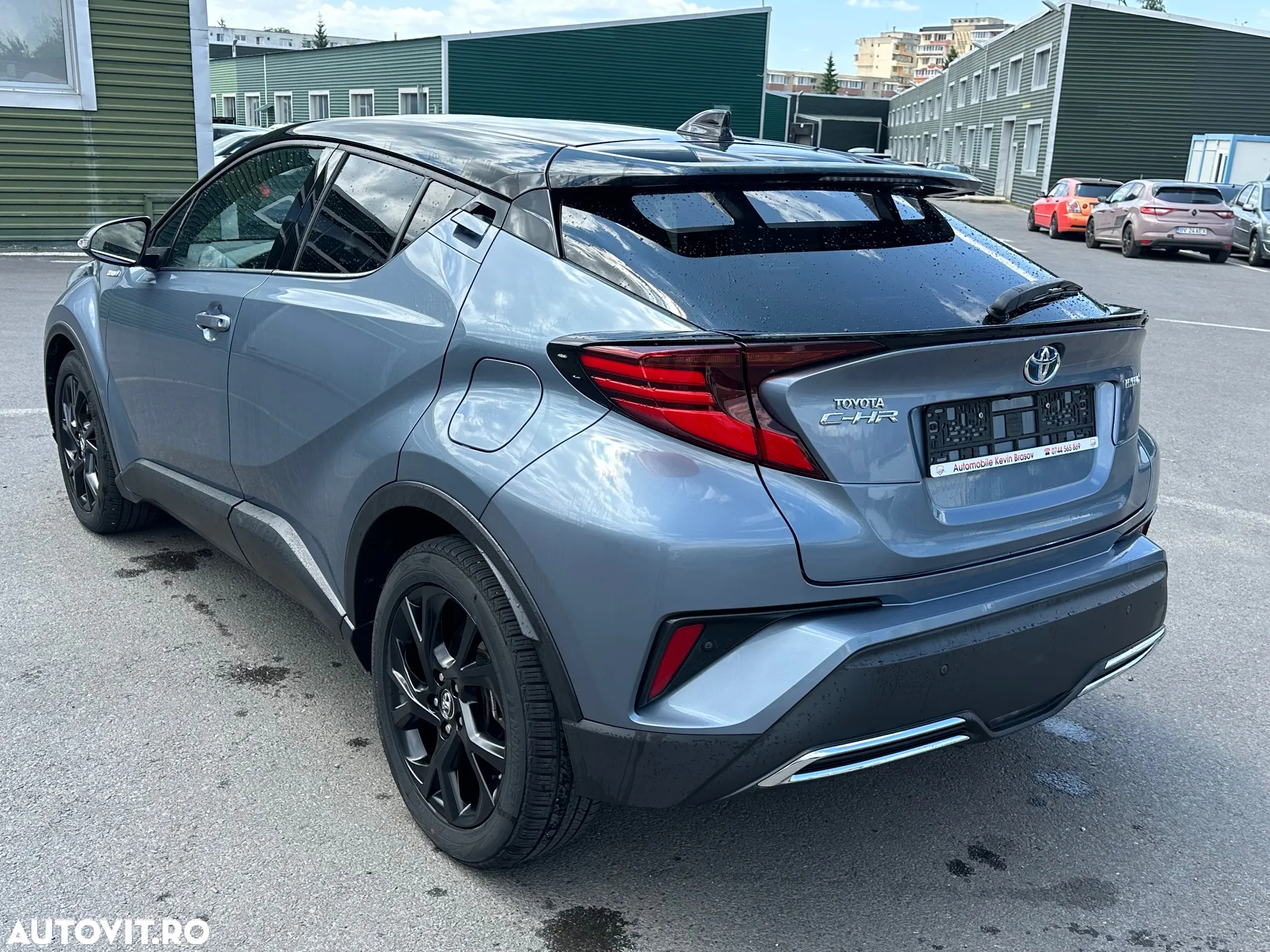 Toyota C-HR 2.0 HSD 184 CP 4x2 CVT Classy Bi-Tone - 3