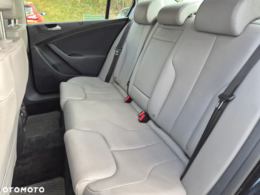 Volkswagen Passat 2.0 Turbo FSI Automatik Comfortline - 9