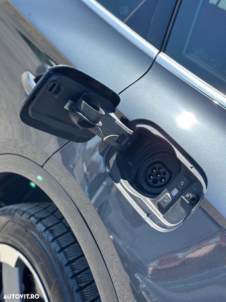 Audi Q5 55 TFSI e quattro S tronic - 38