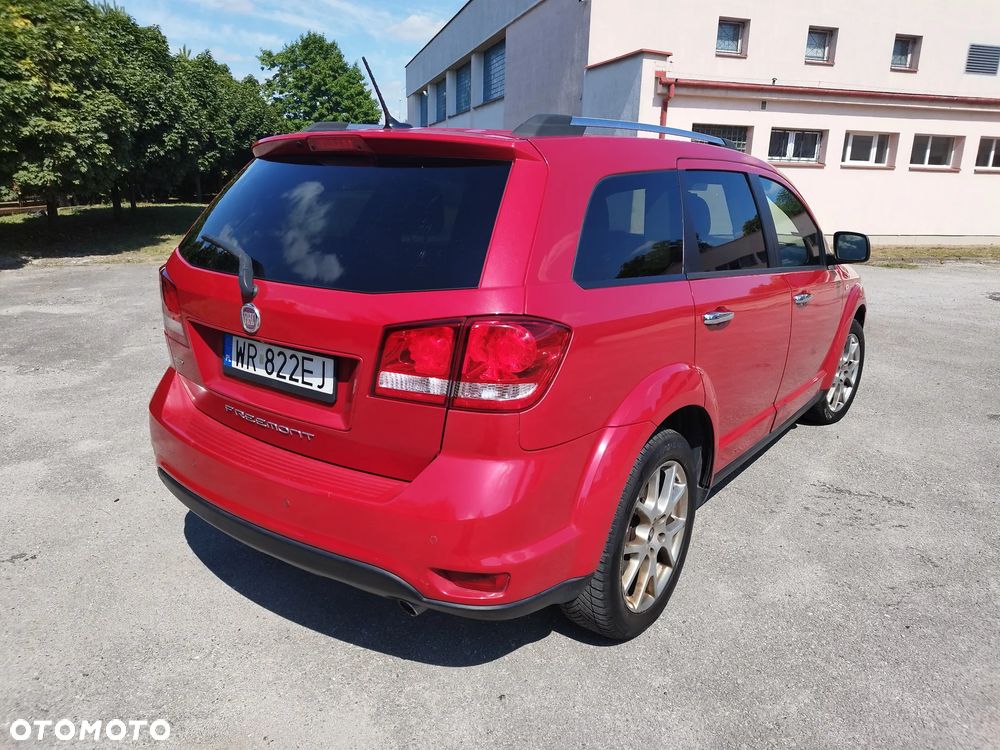 Fiat Freemont 2.0 Multijet 16V DPF Automatik Allrad Lounge - 3