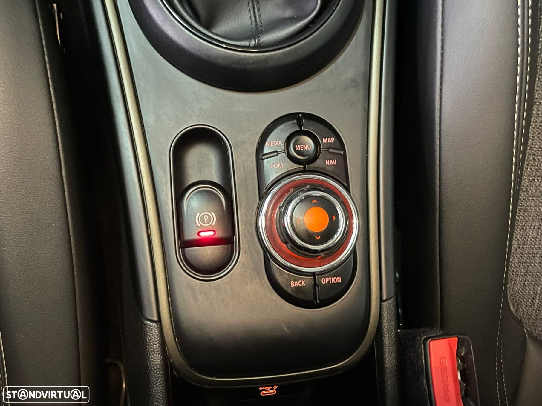 MINI Countryman Cooper SE Premium Essential Auto - 35
