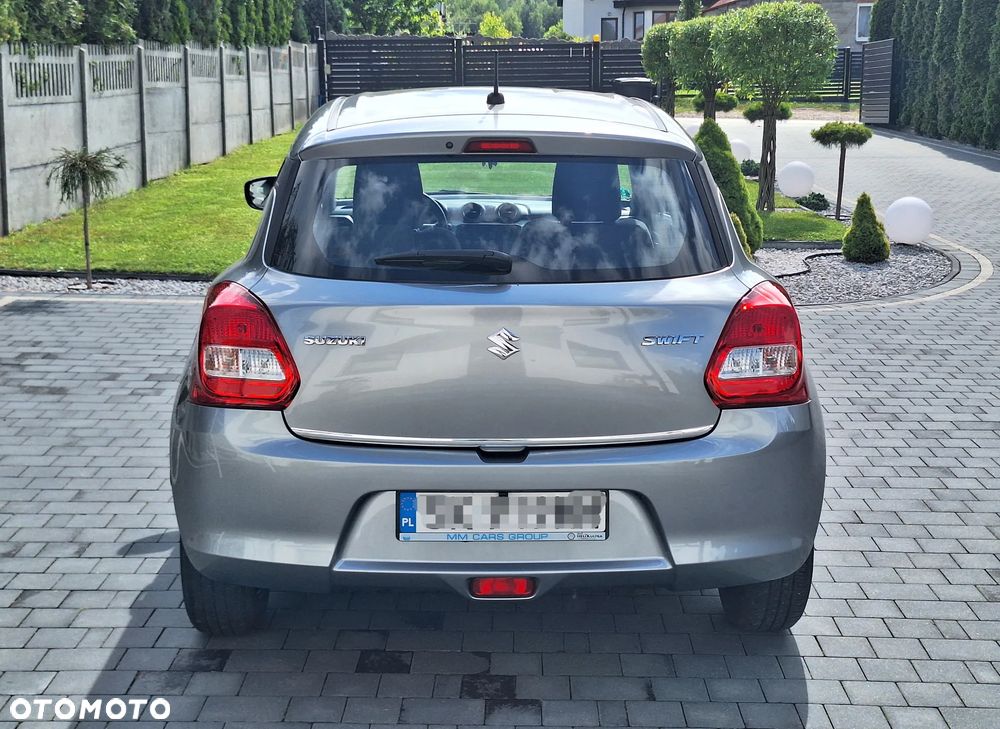 Suzuki Swift 1.2 Premium Plus - 12