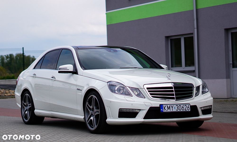 Mercedes-Benz Klasa E 63 AMG - 13