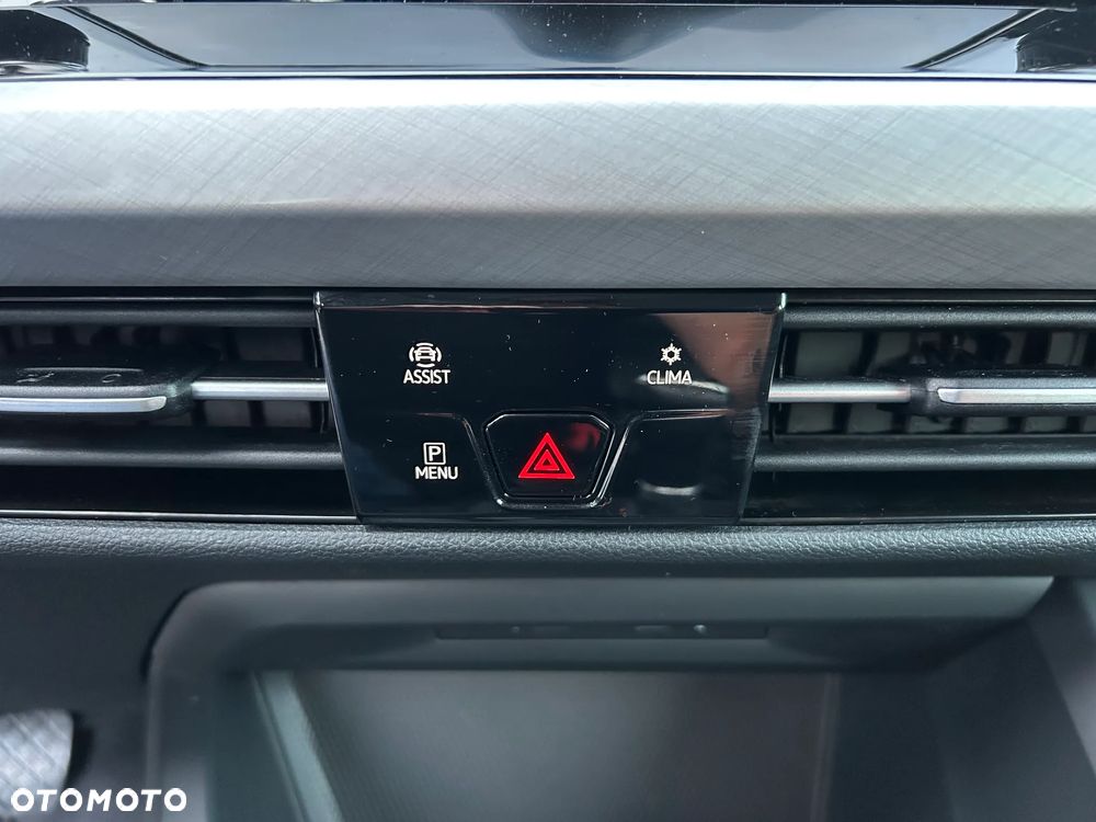 Volkswagen Golf VIII 2.0 TDI Life - 29