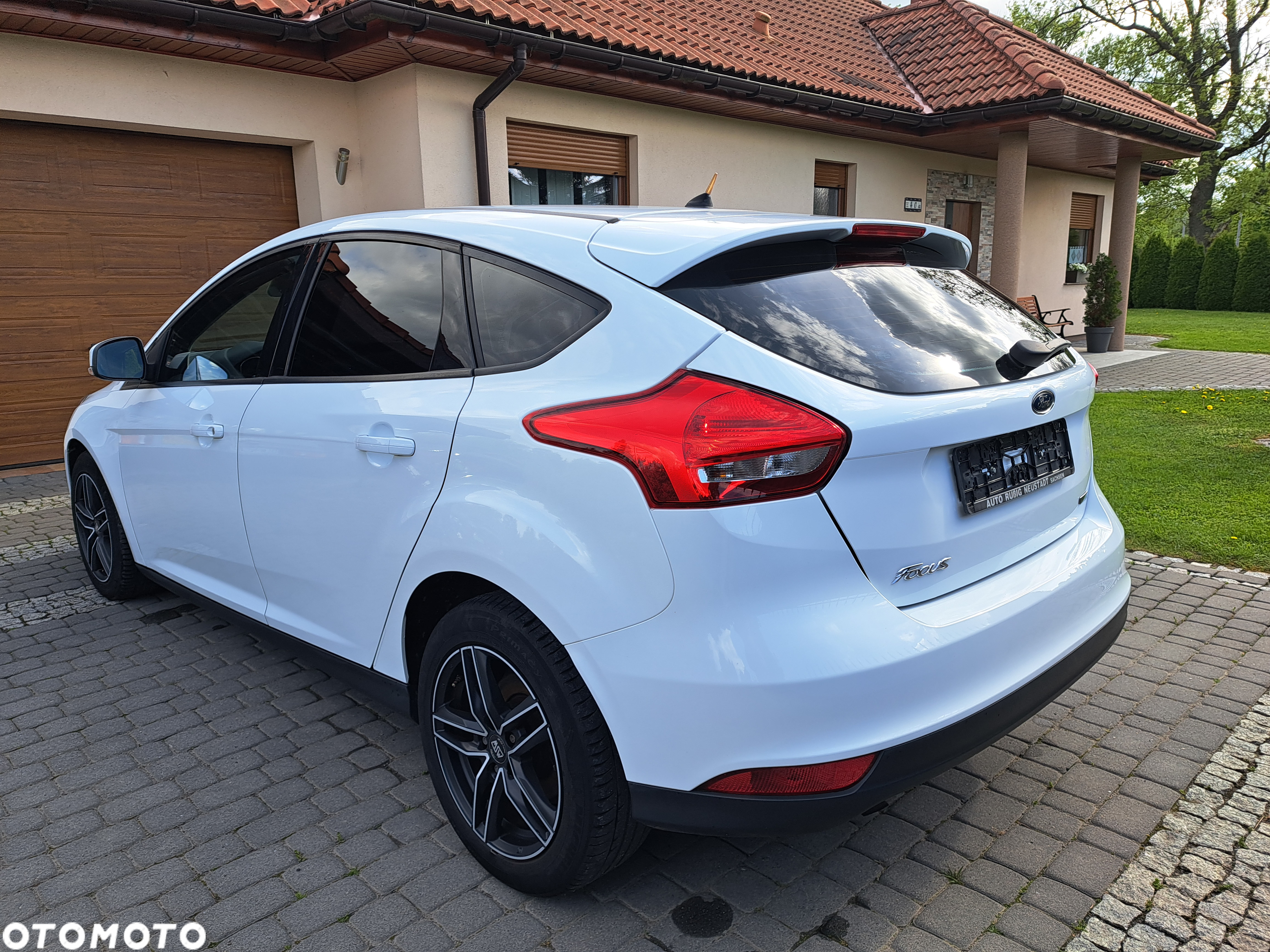 Ford Focus 1.0 EcoBoost Trend - 12