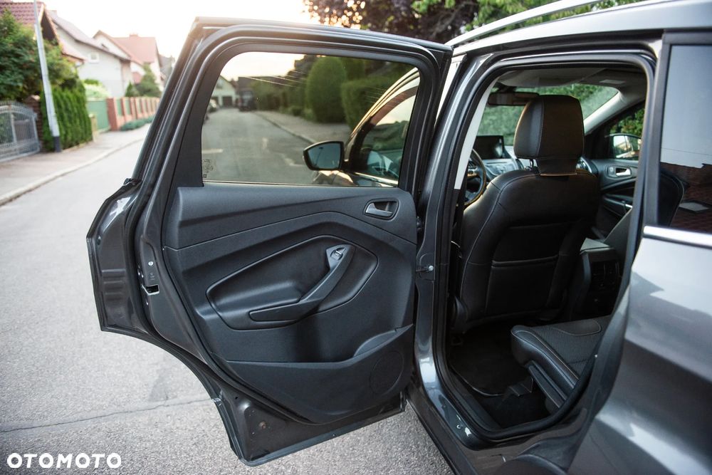 Ford Kuga 2.0 TDCi 4x4 Titanium - 21