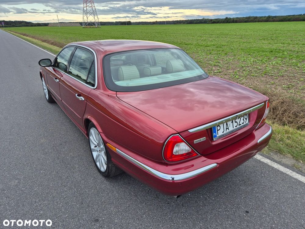 Jaguar XJ Super V8 (LWB) - 11