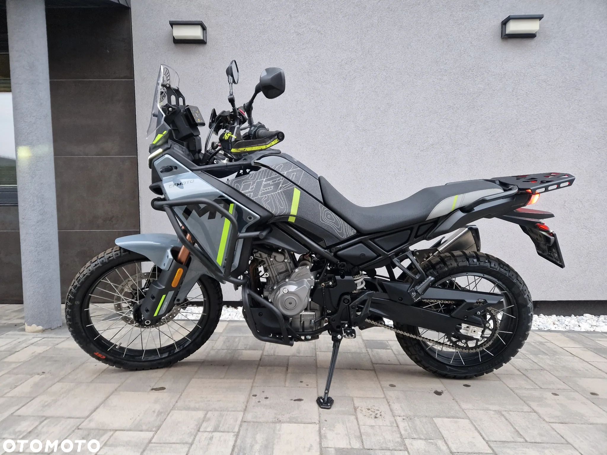 CFMoto 450MT