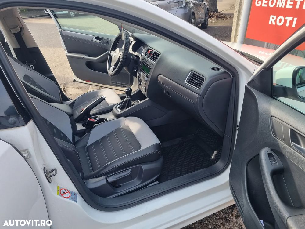 Volkswagen Jetta 2.0 TDI DPF Comfortline - 7