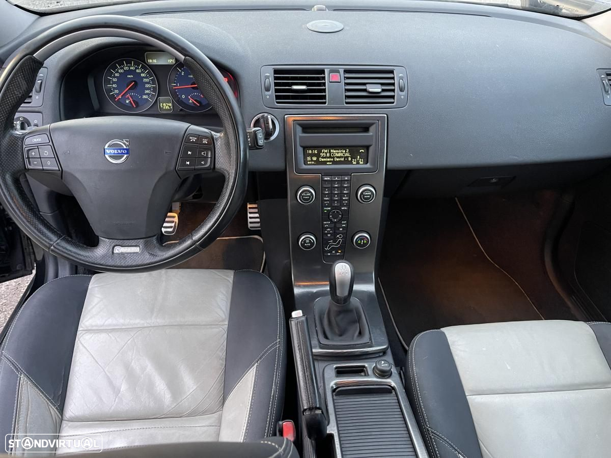Volvo C30 1.6 D Drive 99g R-Design Start/Stop - 19