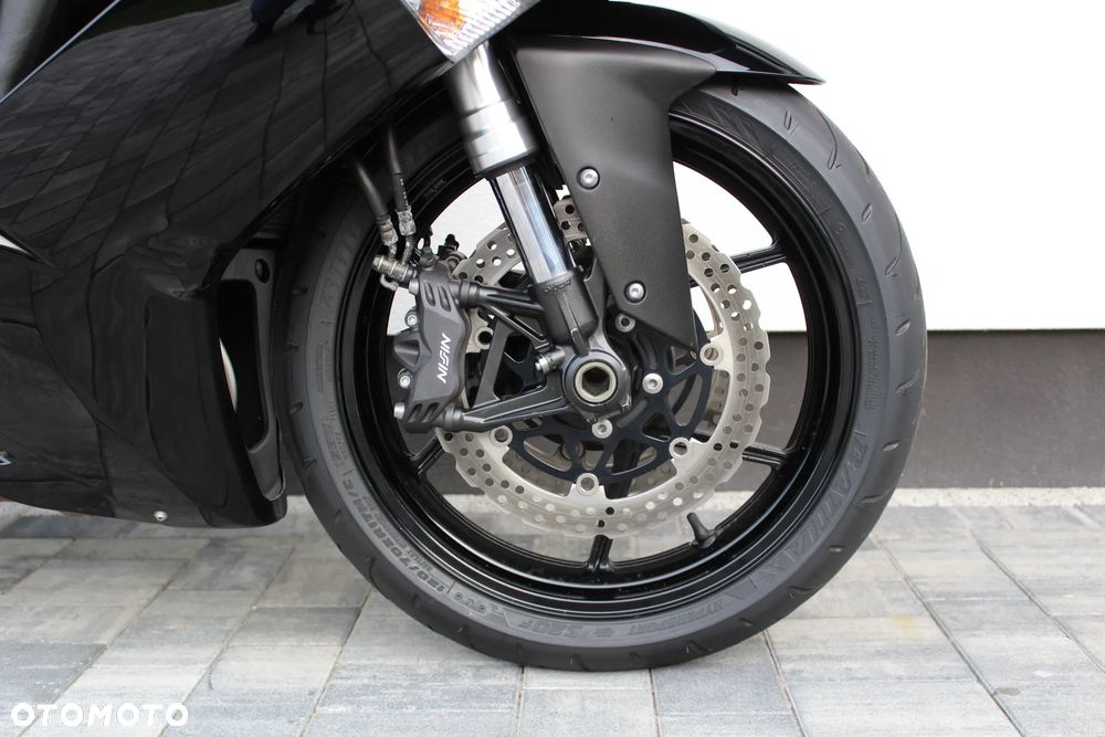 Kawasaki ZXR - 18