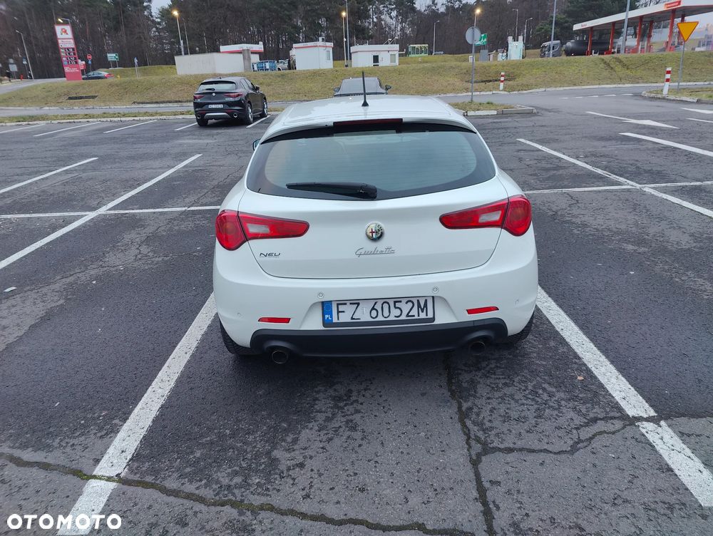 Alfa Romeo Giulietta - 5
