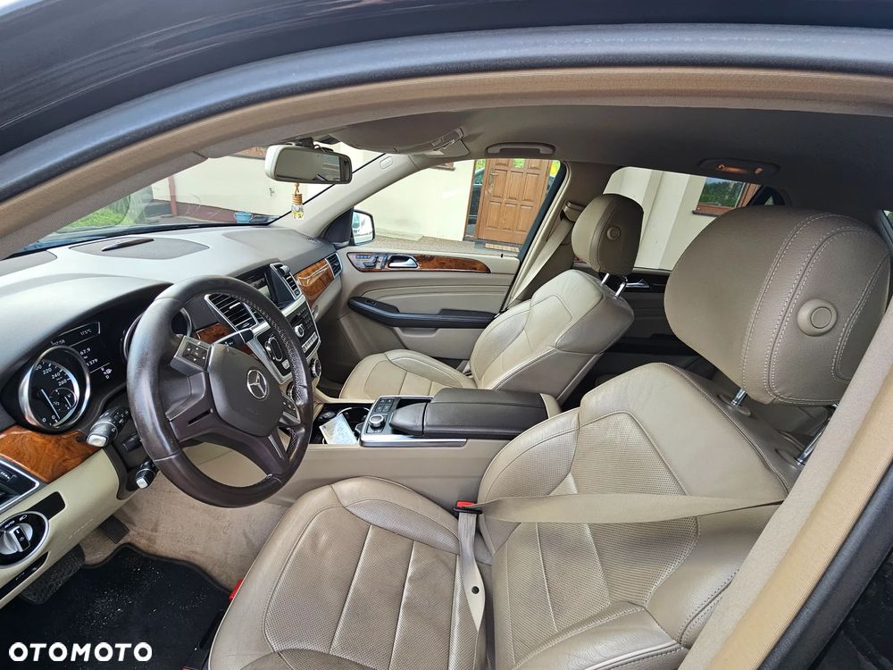 Mercedes-Benz ML 350 BlueTEC 4-Matic - 5