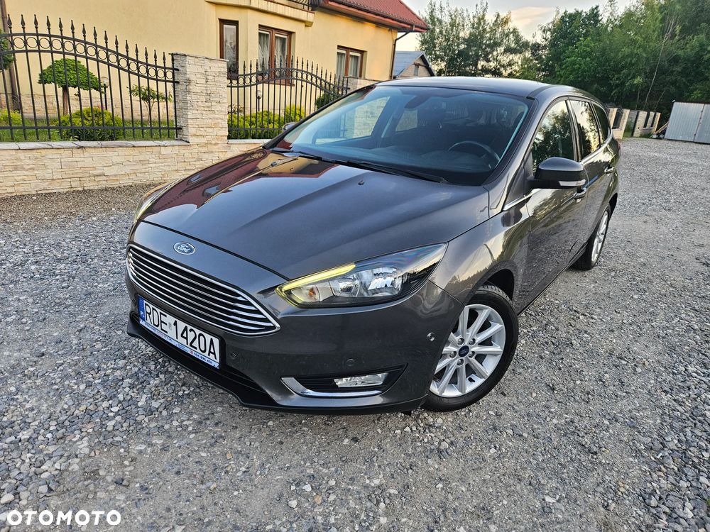 Ford Focus 1.6 TDCi DPF Titanium - 1