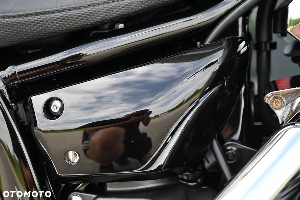 Yamaha XVS - 28